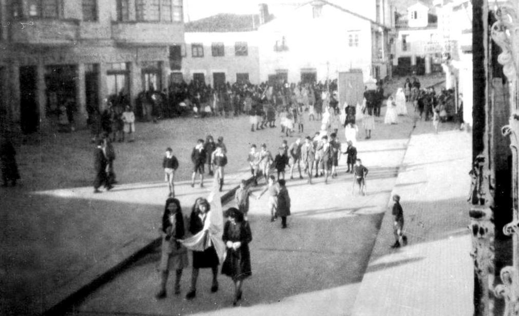procesion-en-la-plaza-de-san-roque